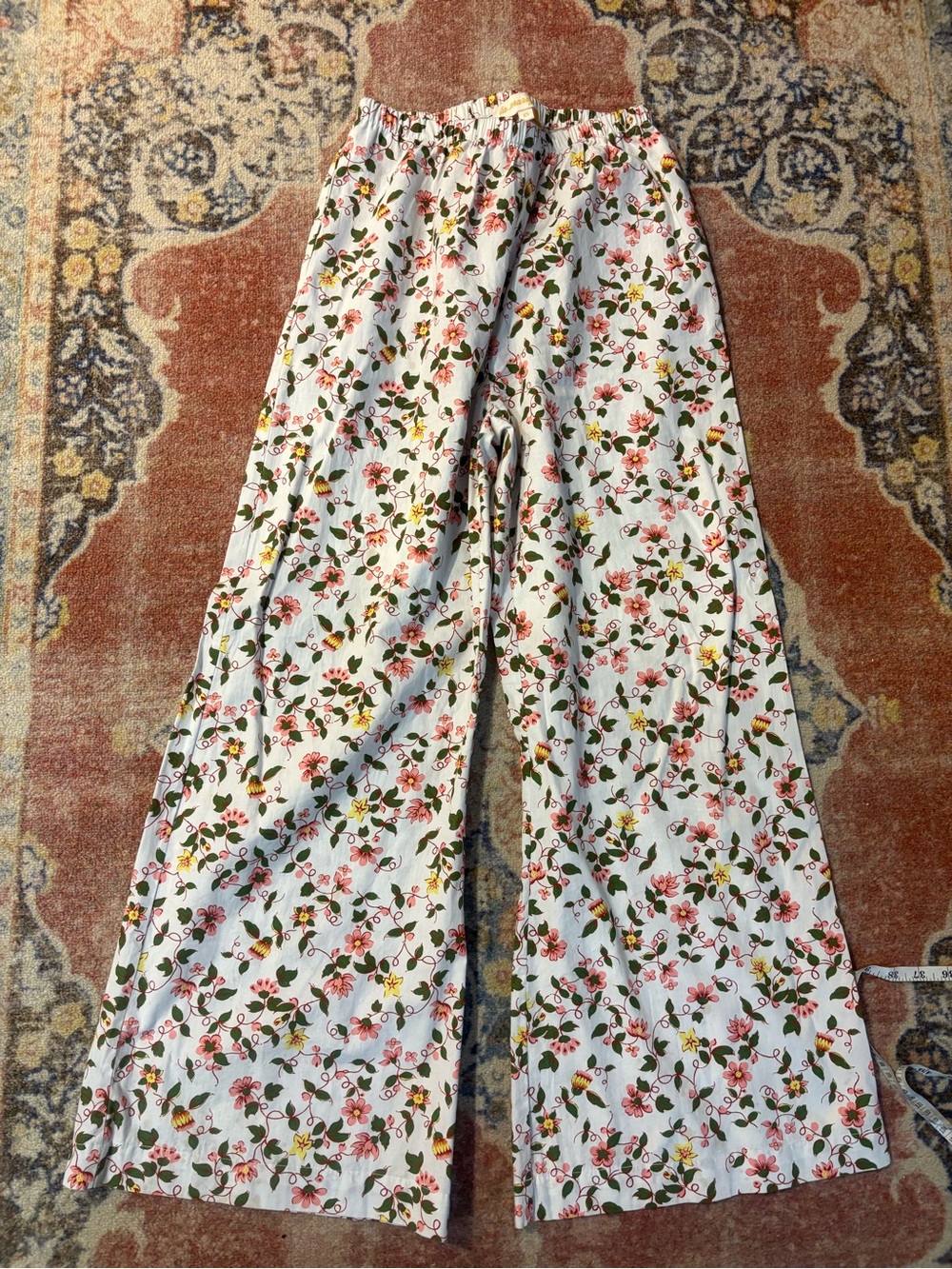 Floral Wide-Leg Cotton Pants in White and Pink